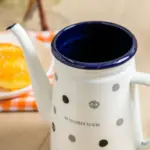 MI VECINO TOTORO - TETERA ESMALTADA "ESPÍRITUS DE HOLLÍN" - Imagen 2